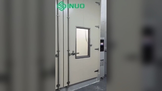 Sala prove con sabbia e polvere